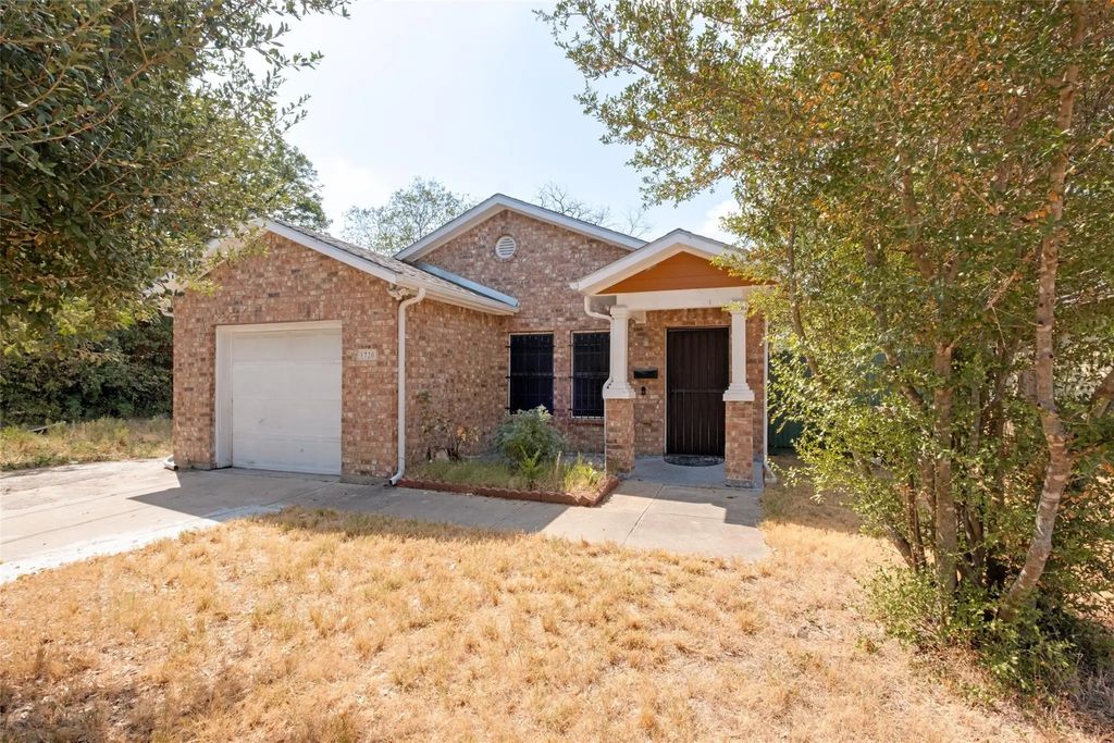 1720 Pueblo Street, Dallas