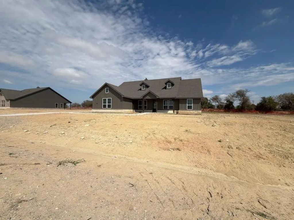 112 Pheasant Run Drive, New Fairview