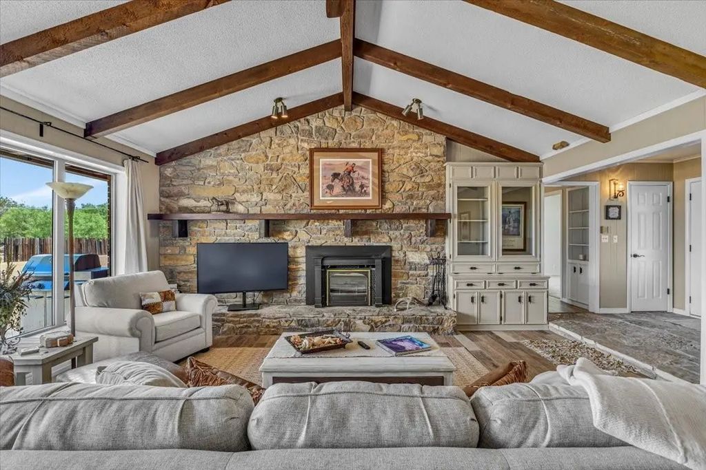 679 Fm 3329, Olney