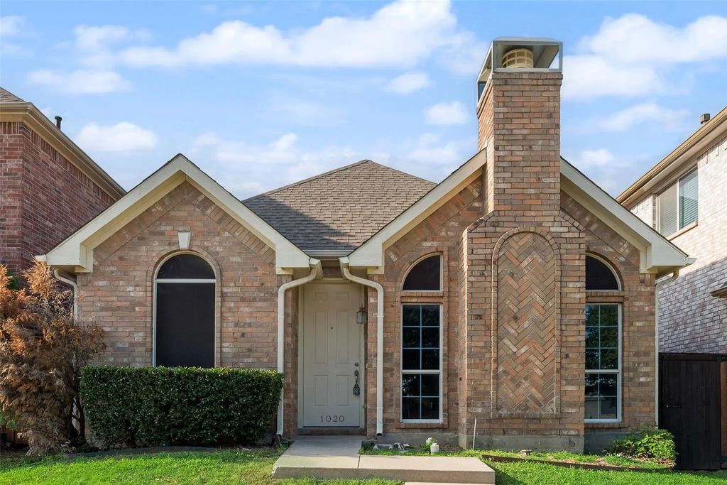 1020 Alyssa Lane, Carrollton