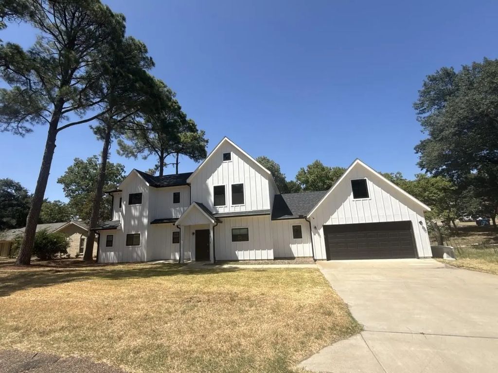 138 Sunset Drive, Gun Barrel City