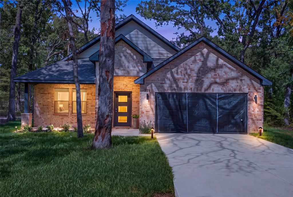 219 E Beachwood Loop, Trinidad