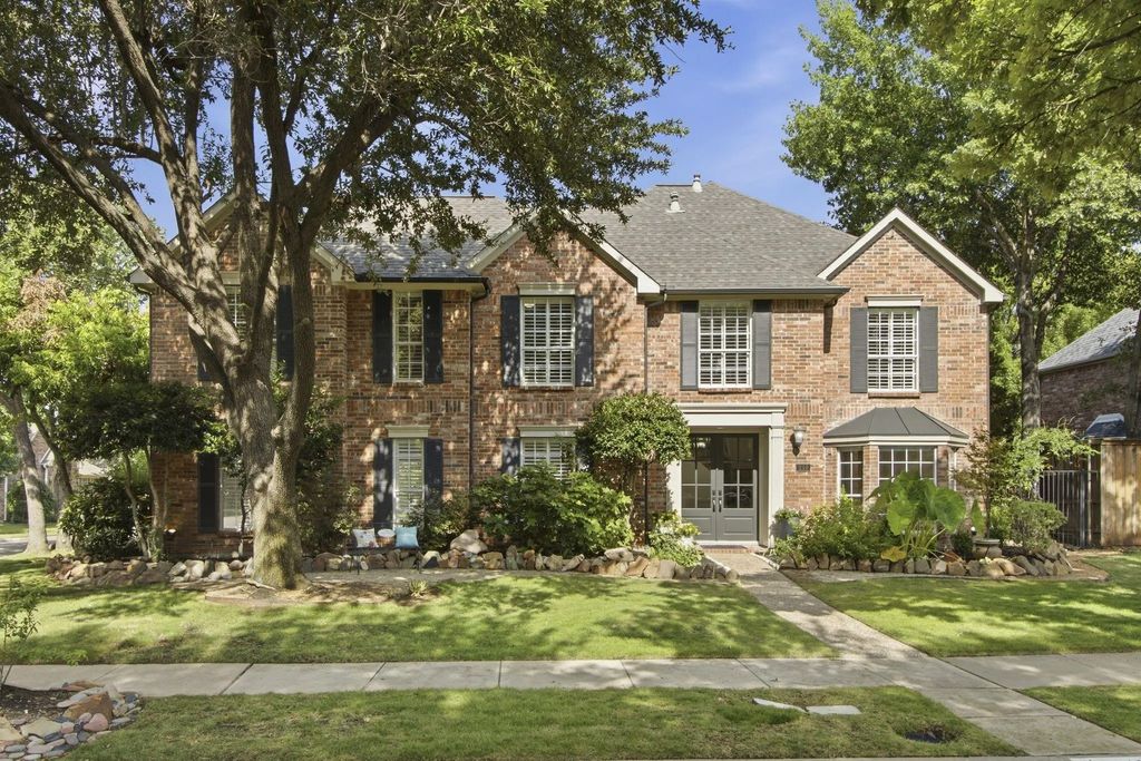 210 Chinaberry Way, Coppell