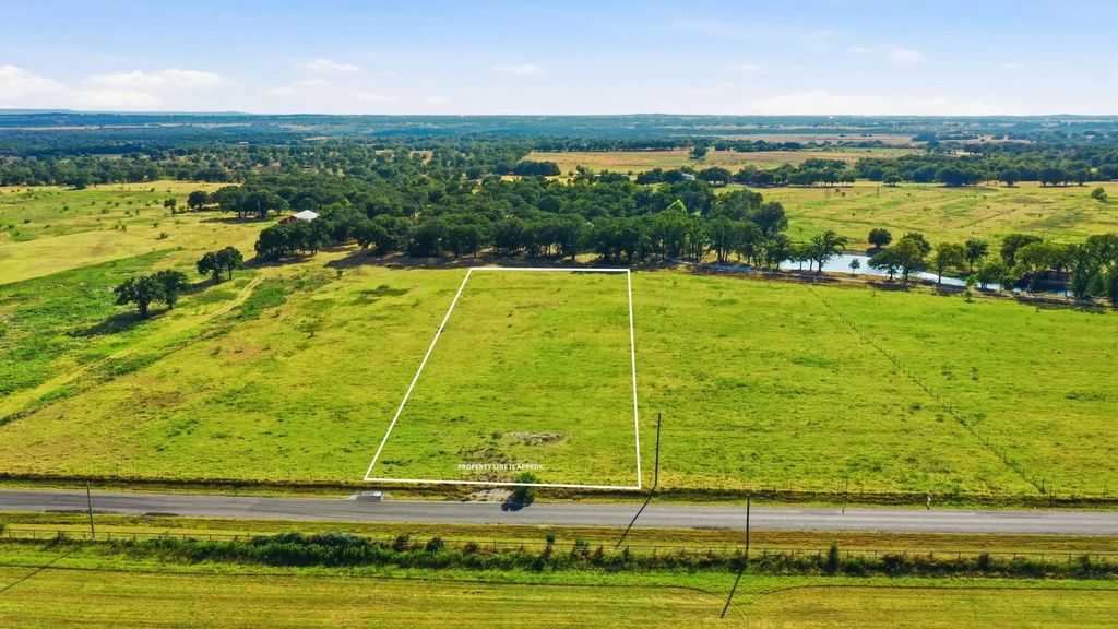 2707 Neri Road, Granbury