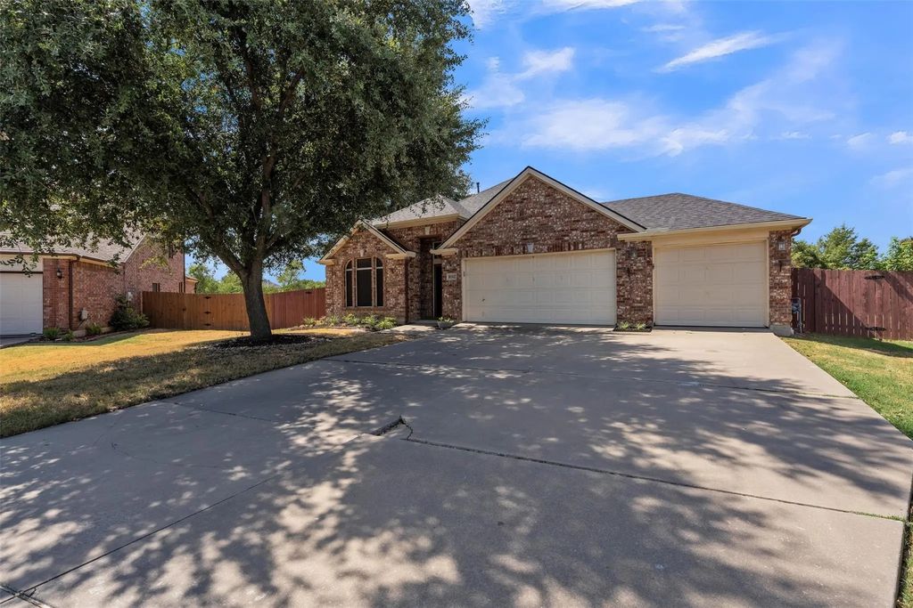 8102 Mansanillo Court, Arlington