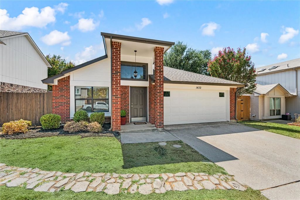 1432 Thistlewood Lane, Grapevine