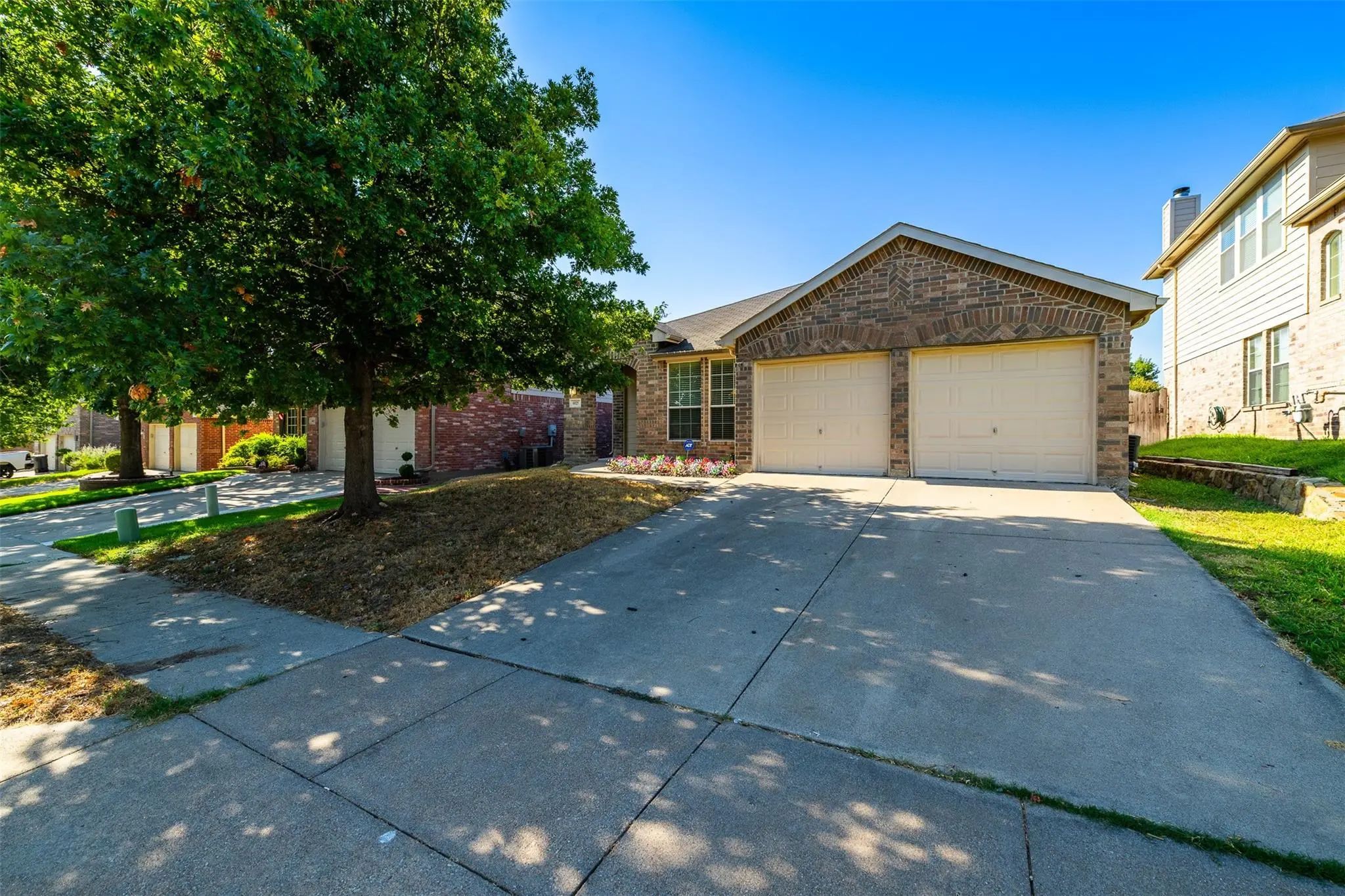Photo of Listing #21380576