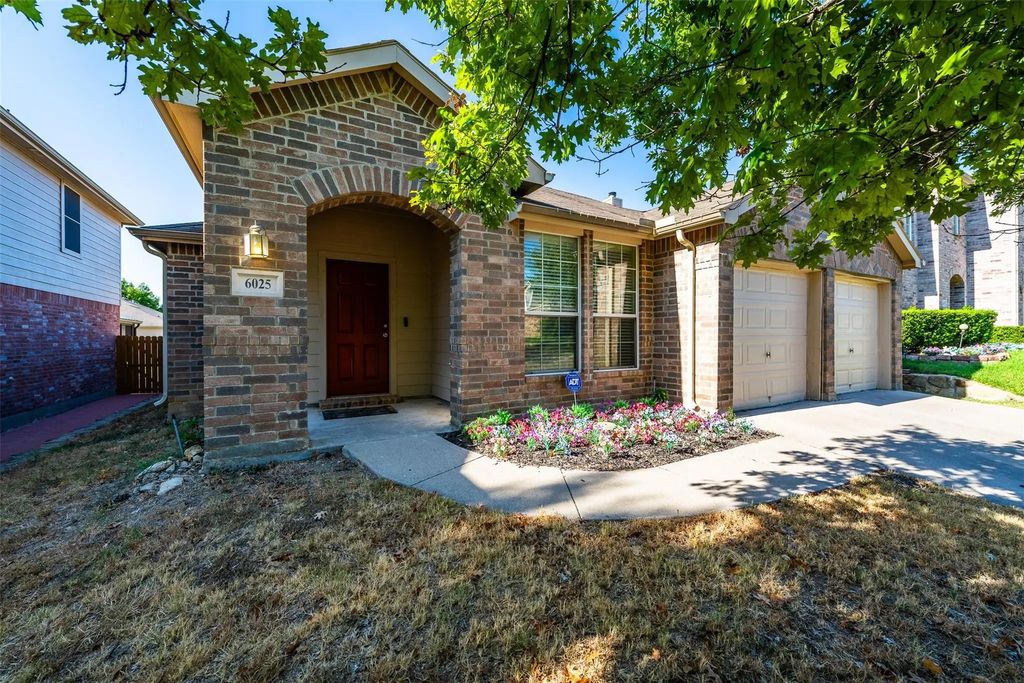 6025 Walleye Drive, Fort Worth