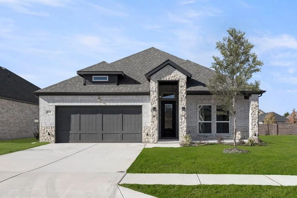 2136 Valencia Drive, Little Elm