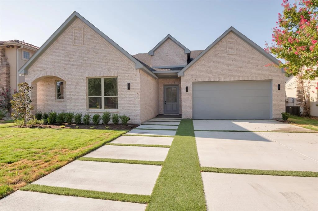 2654 Mount View Drive, Farmers Branch