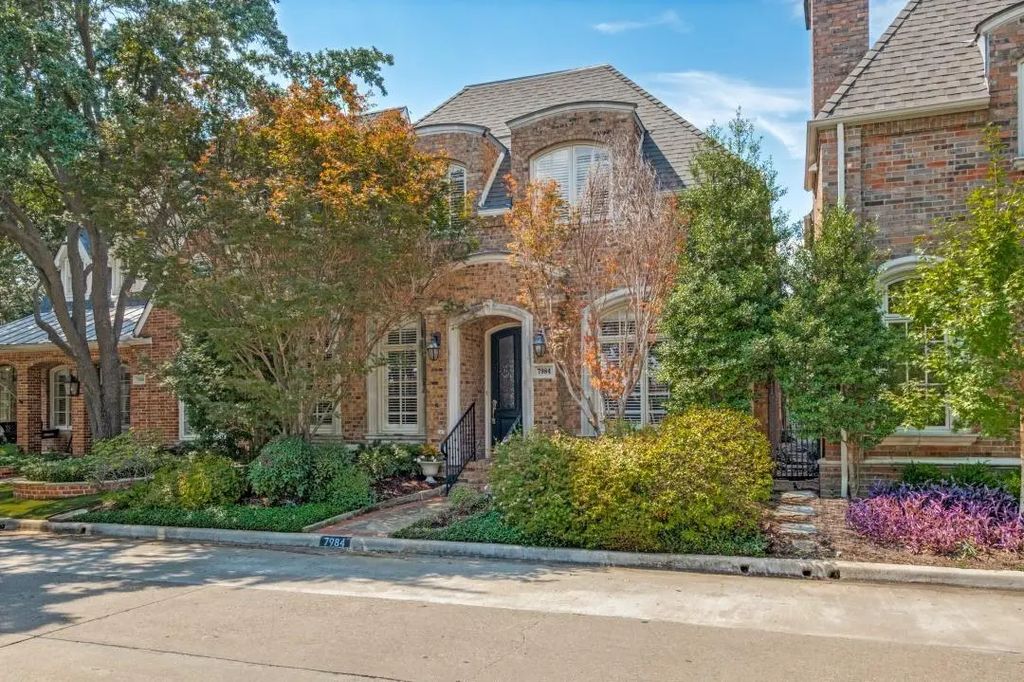7984 Caruth Court, Dallas