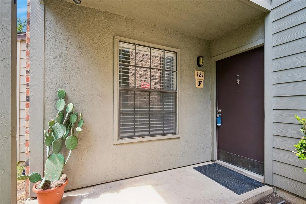 5335 Bent Tree Forest Drive 121, Dallas