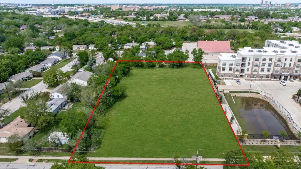 1100 Willowwood Street, Denton