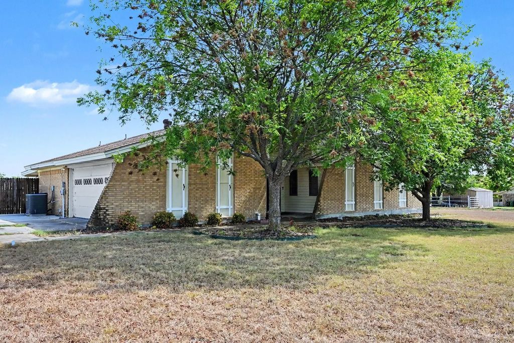 332 Cook Road, Willow Park