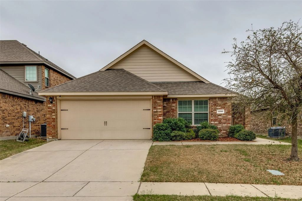 1280 Ophelia Road, Forney
