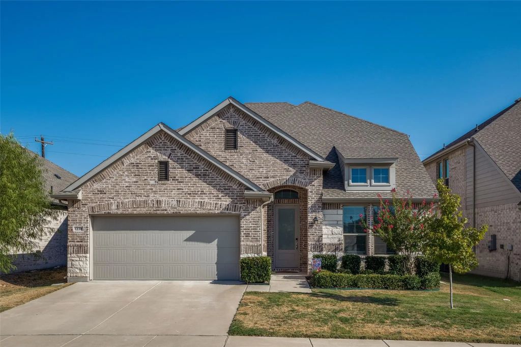 1238 Stagecoach Trail, Justin