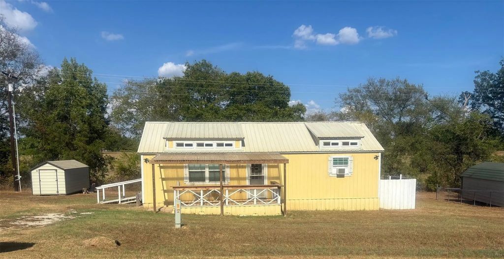 396 Concho, Quitman
