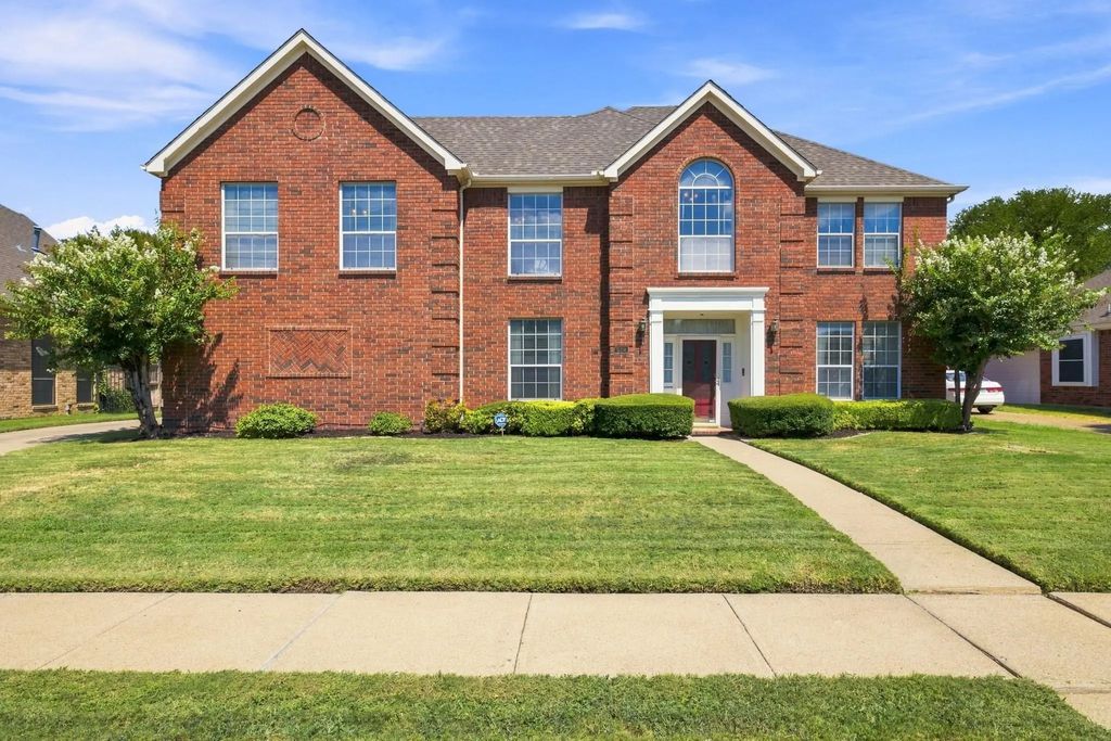 534 Winston Street, Grand Prairie