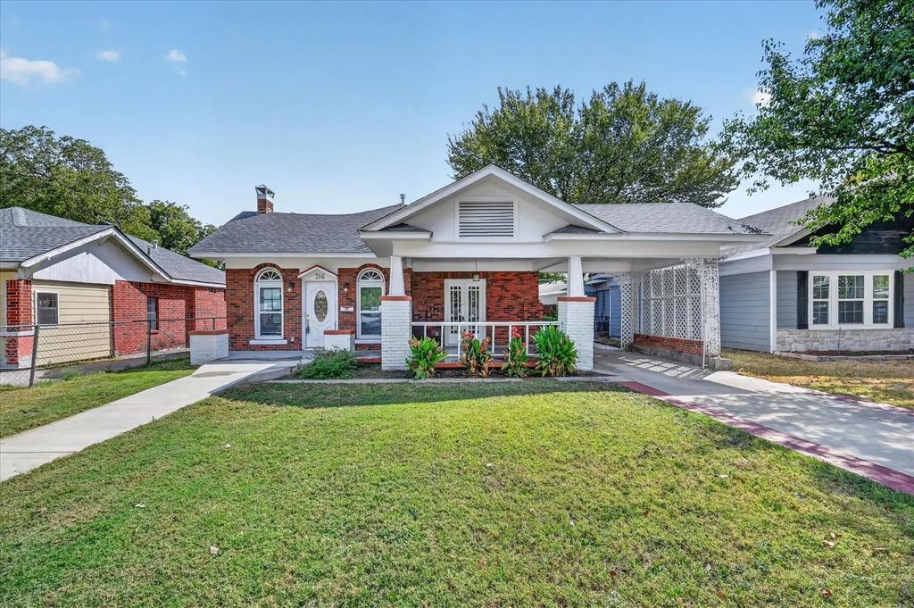 316 S Montreal Avenue, Dallas
