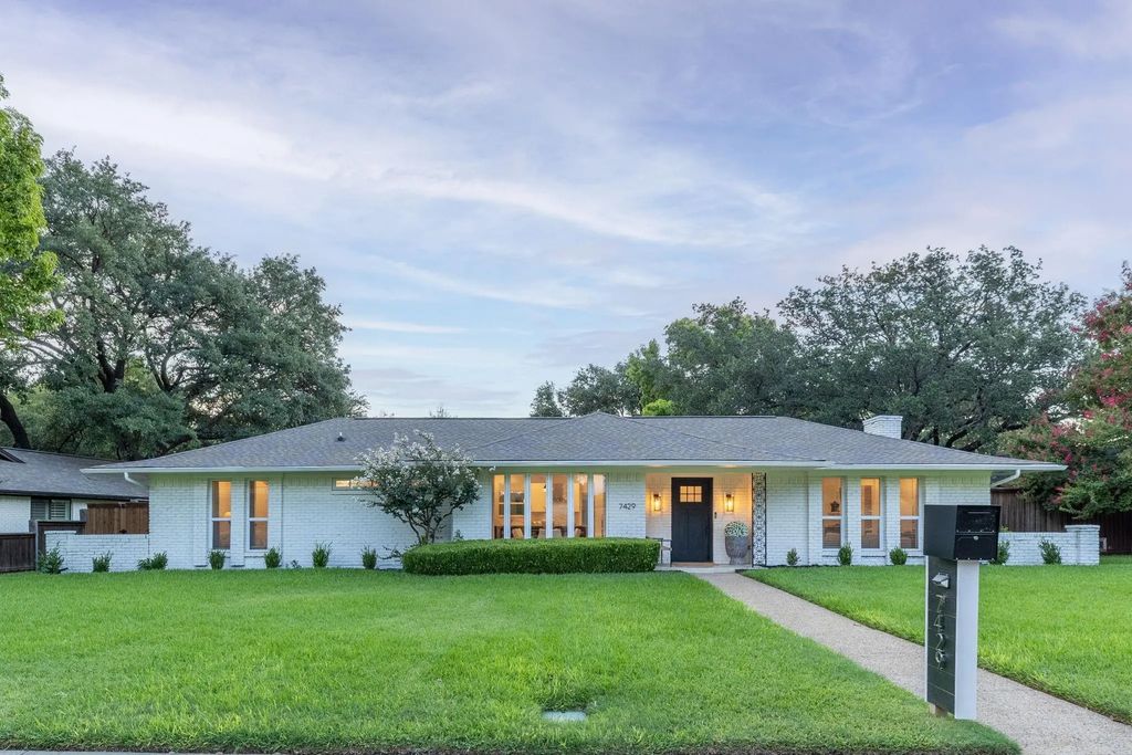 7429 Tangleglen Drive, Dallas