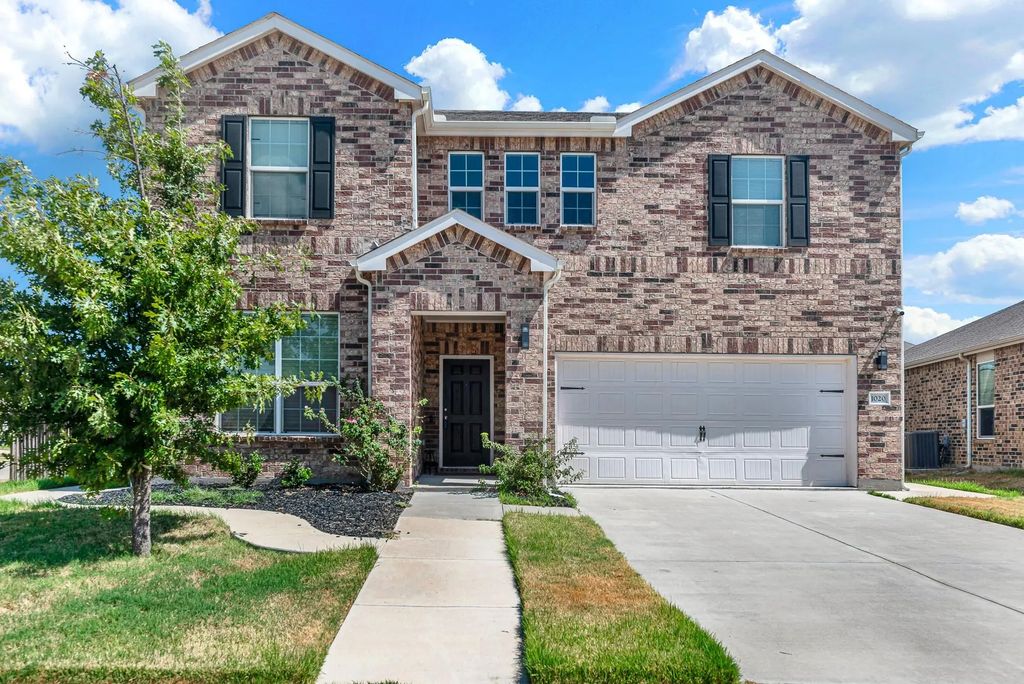 1020 Voca Drive, Forney