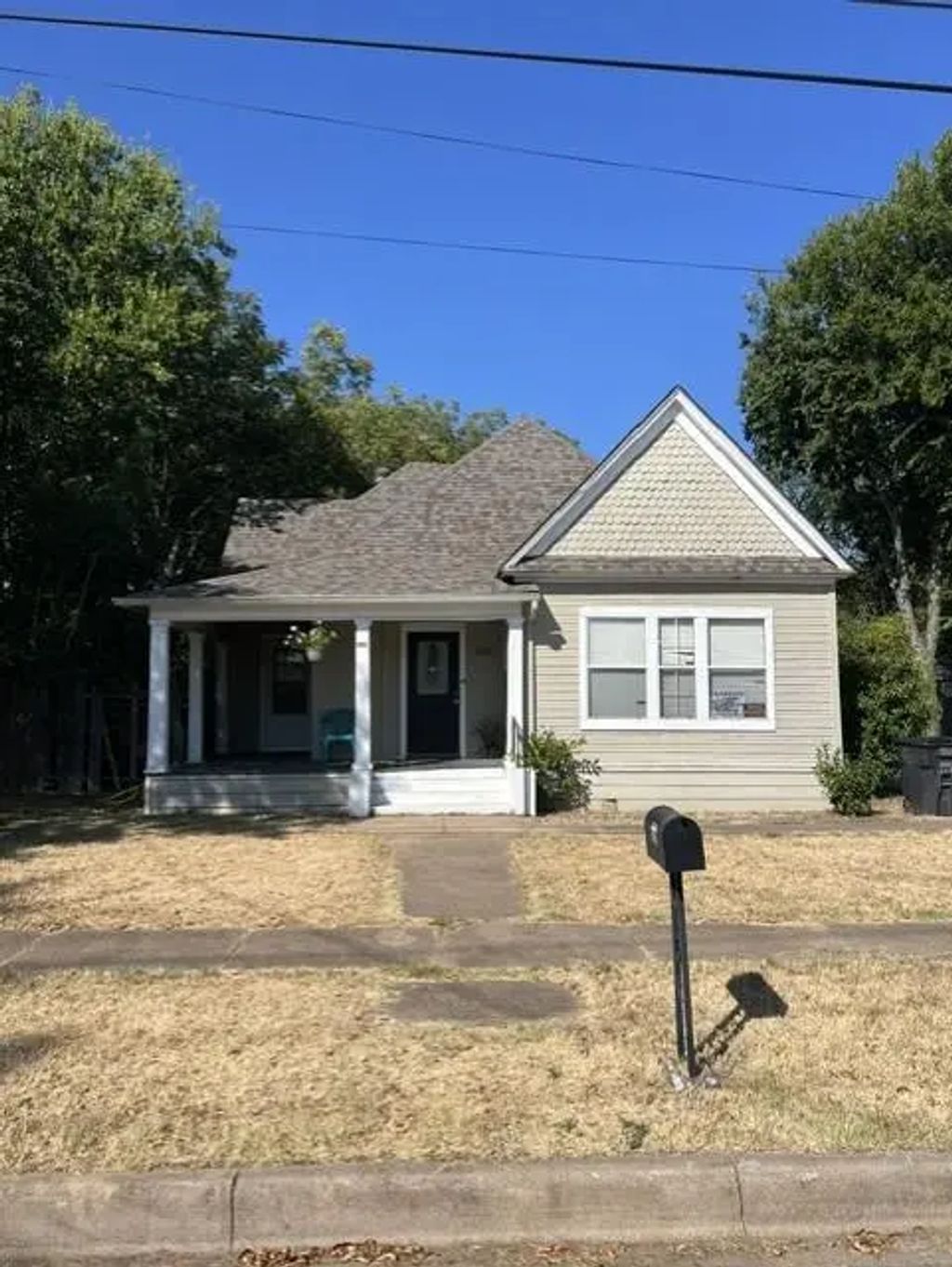 509 N Buffalo Avenue, Cleburne