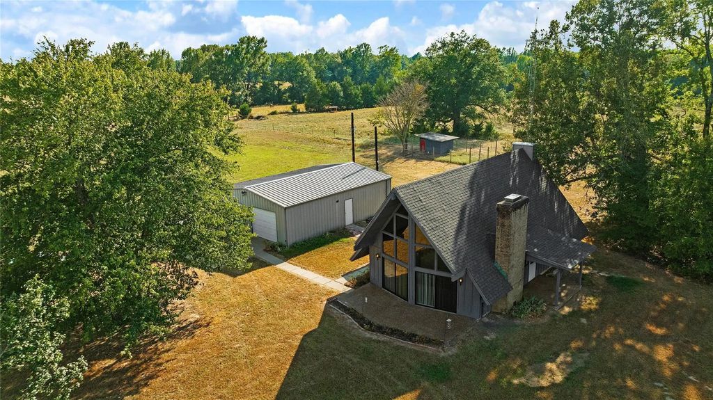6517 County Road 45600, Blossom