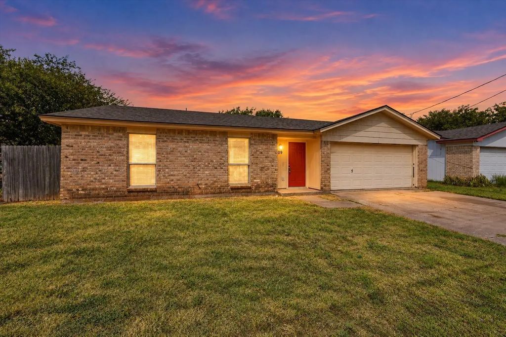 209 Water Lane, Crowley