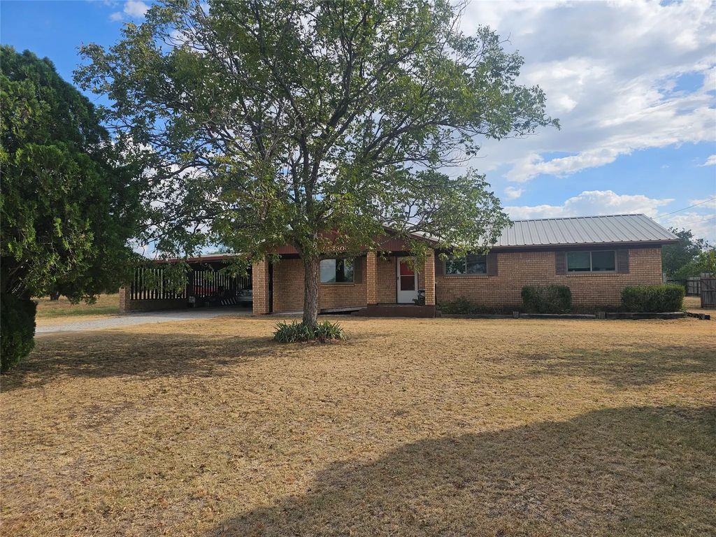 1300 Bailey Street, Coleman