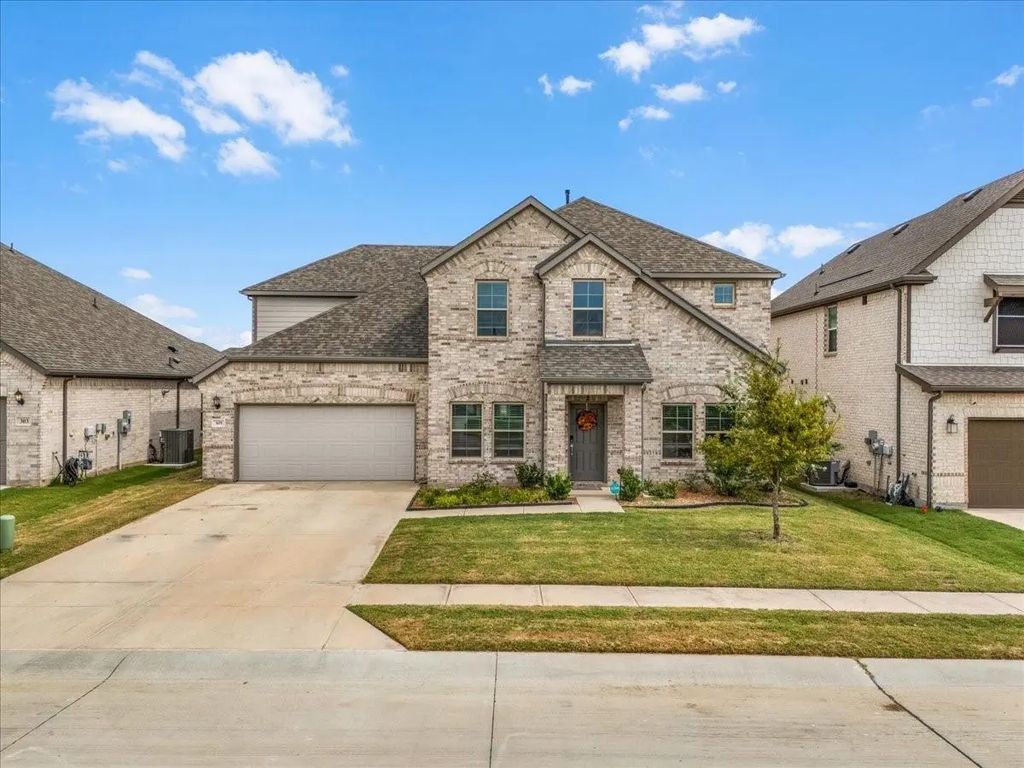 305 Laurel Drive, Justin