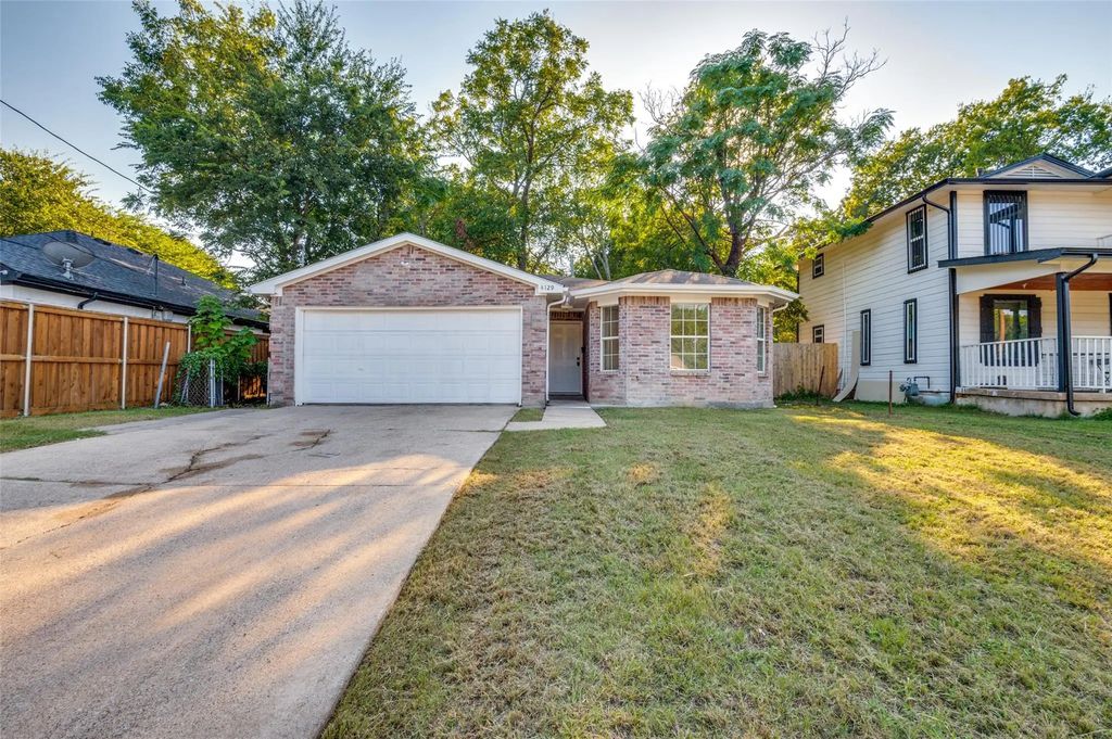 4129 Easter Avenue, Dallas