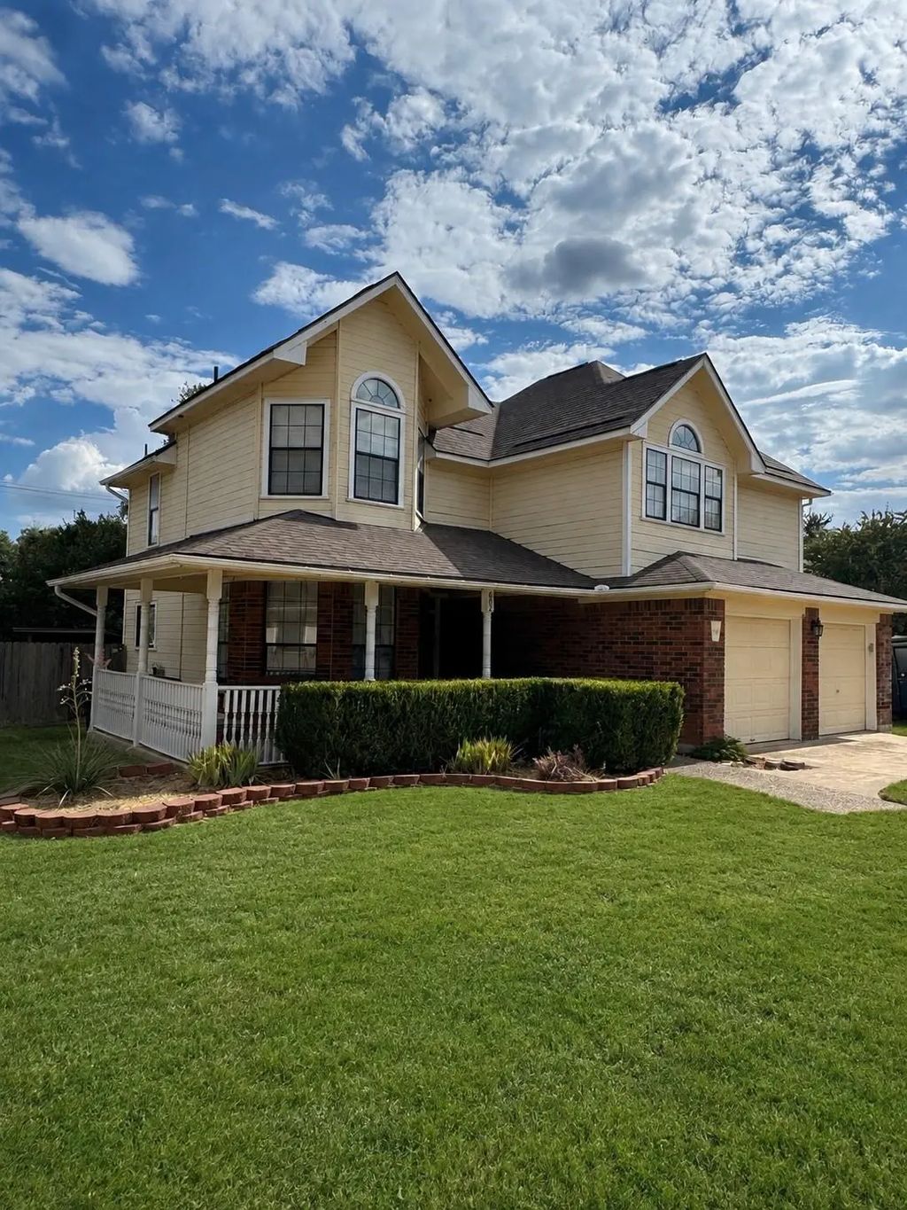 602 N River Crest, Leander