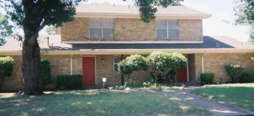 2204 E 18th Street N Na, Plano