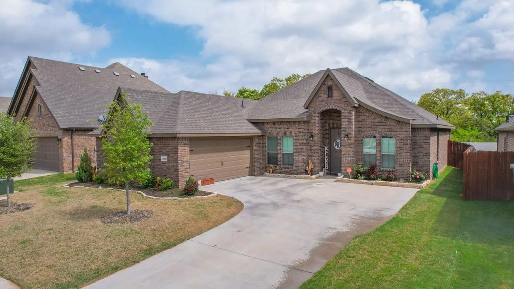 1060 Wildwood Drive, Joshua
