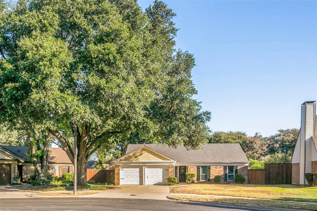 4023 Willow Run, Flower Mound