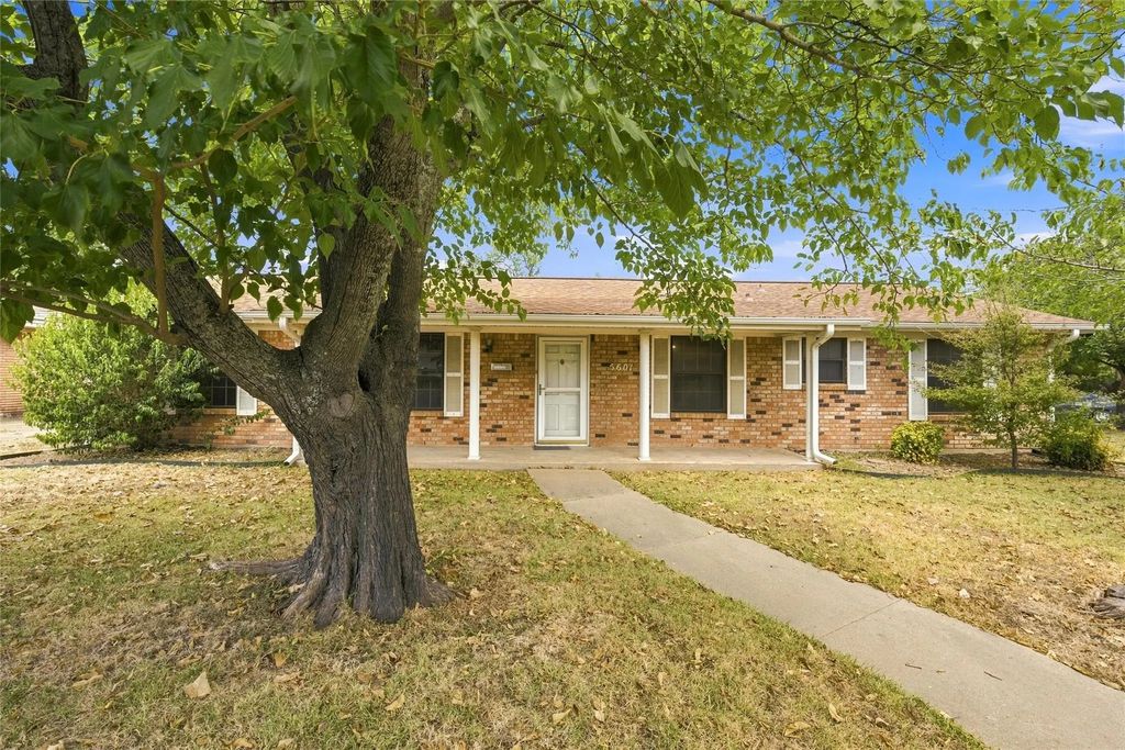 5601 Caldwell Drive, Waco