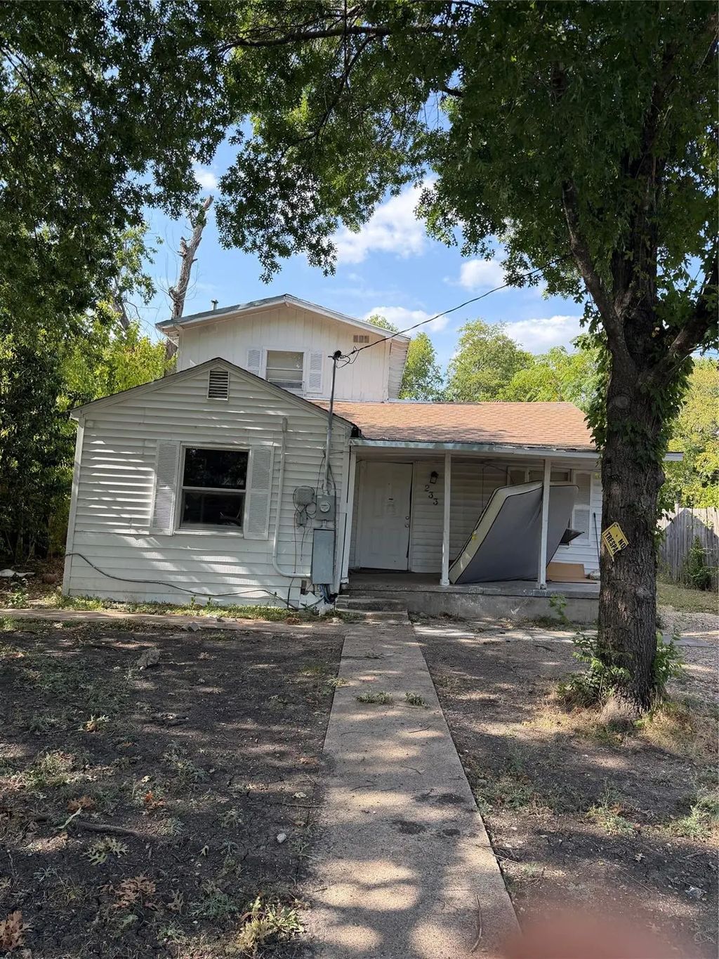 233 W Hammond Street, Lancaster