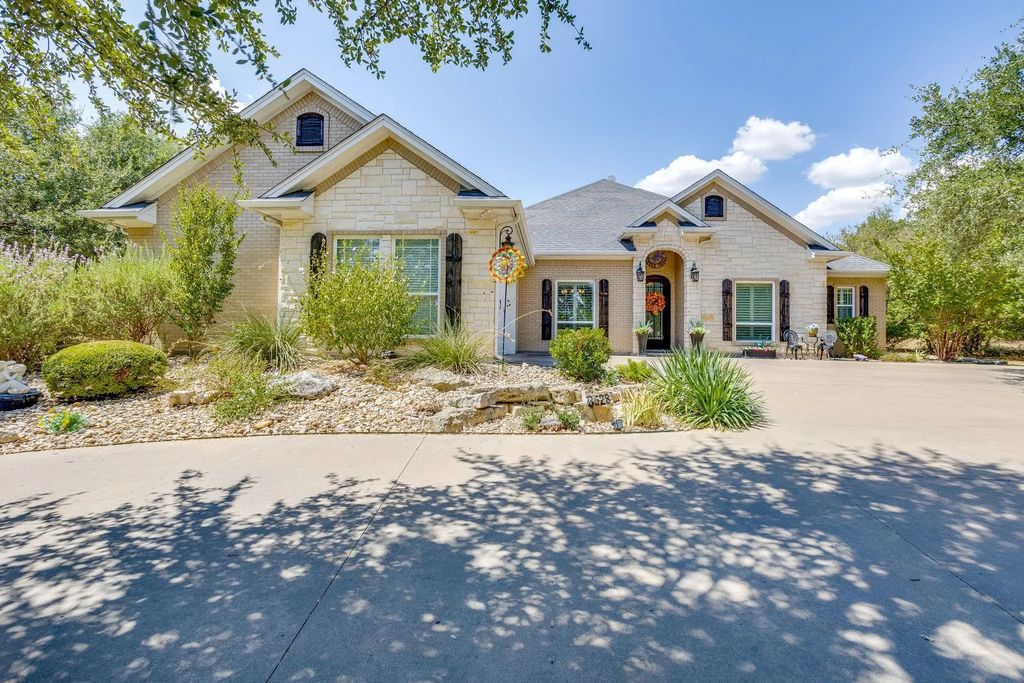 8528 Summerhill Lane, Cleburne
