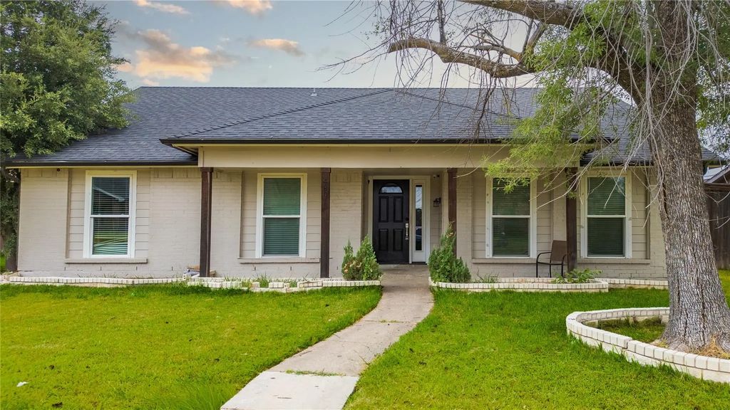 4801 Freeport Drive, Garland
