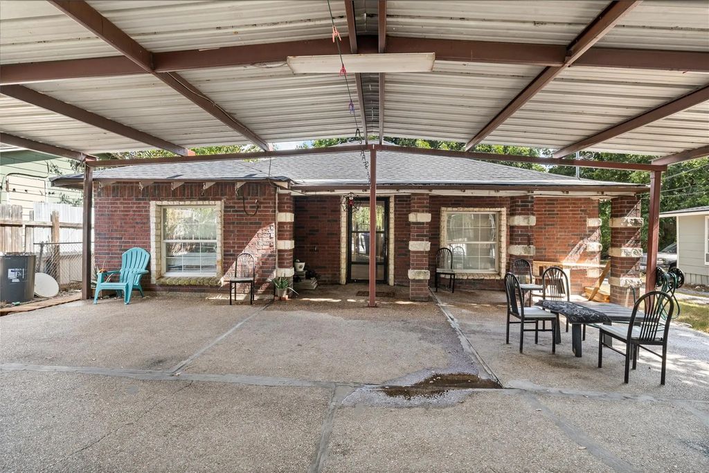 2400 Park Avenue, Waco