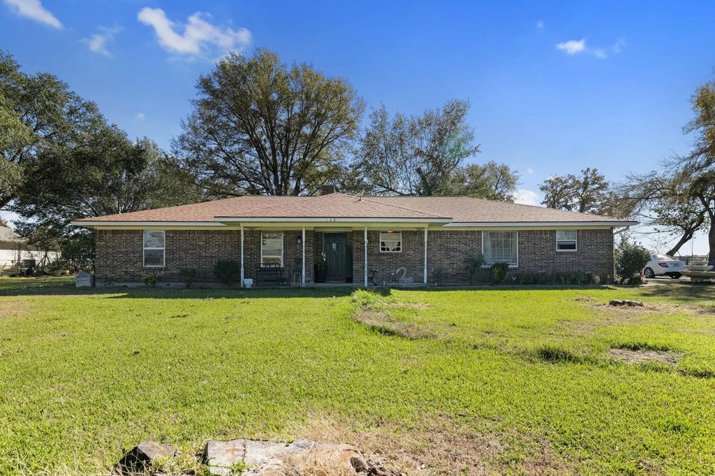 12475 Fm 2728, Terrell