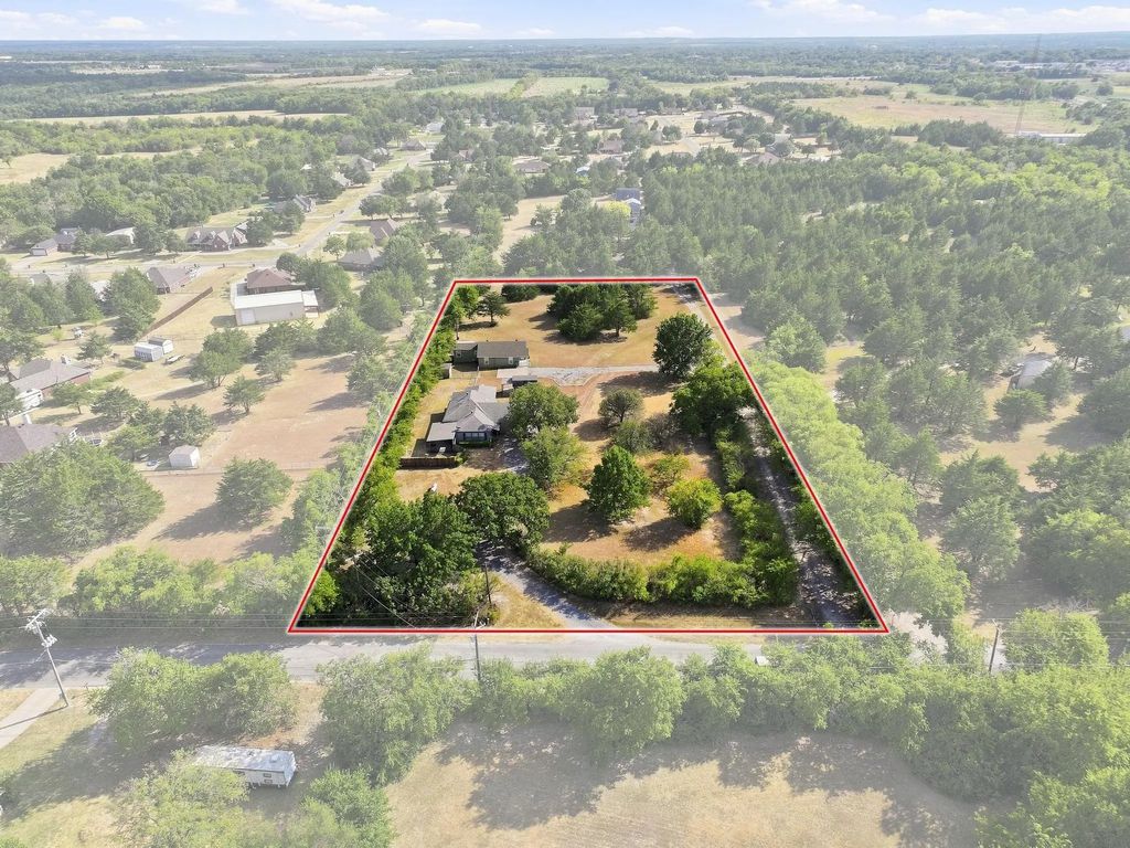 2626 Dripping Springs Road, Sherman