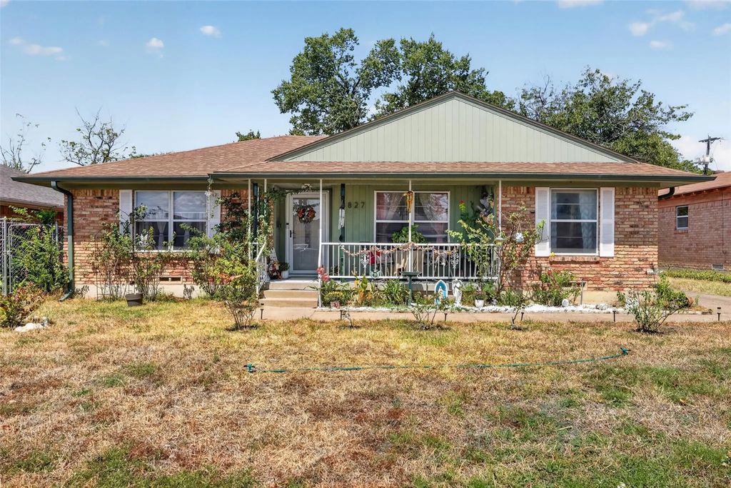 8827 Barclay Street, Dallas
