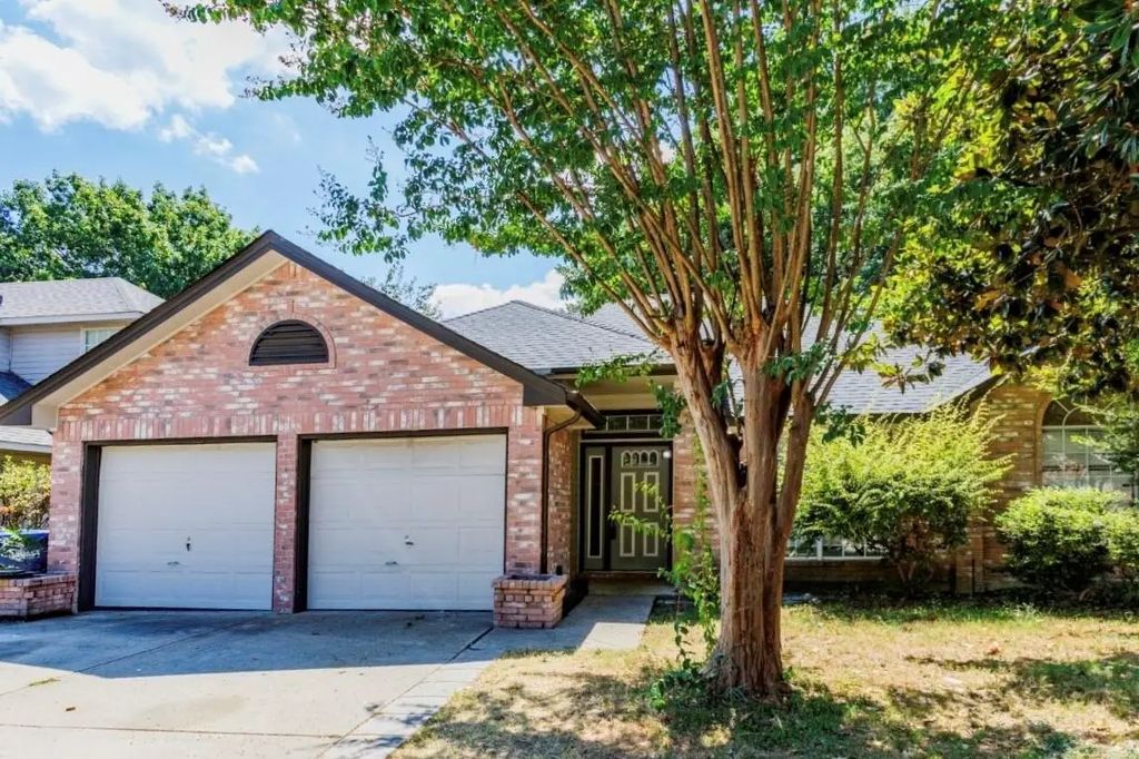 1215 Hyde Park Drive, McKinney