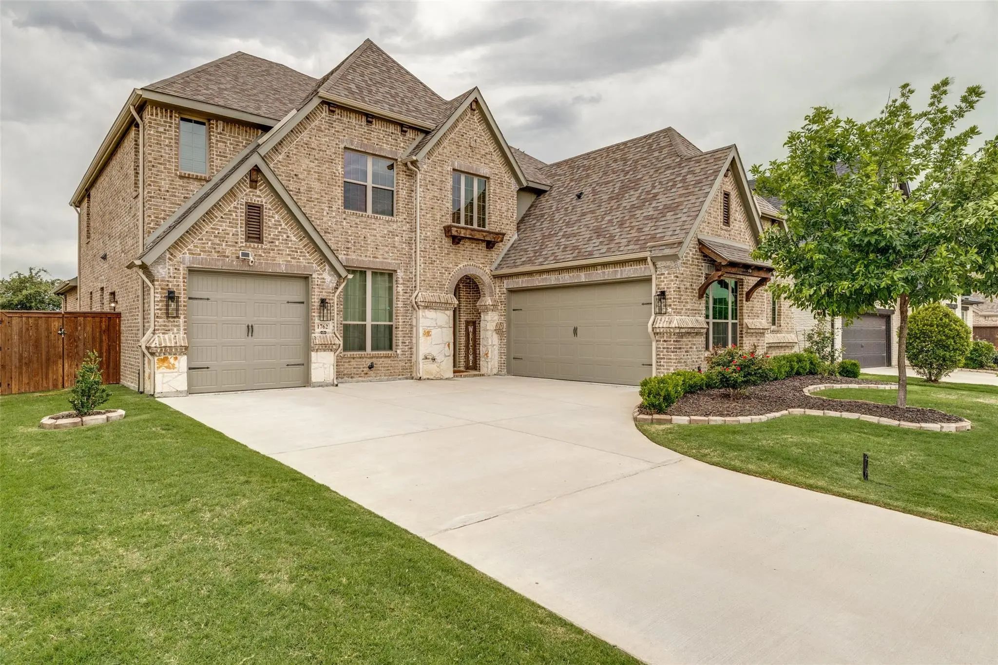 Photo of Listing #21382387