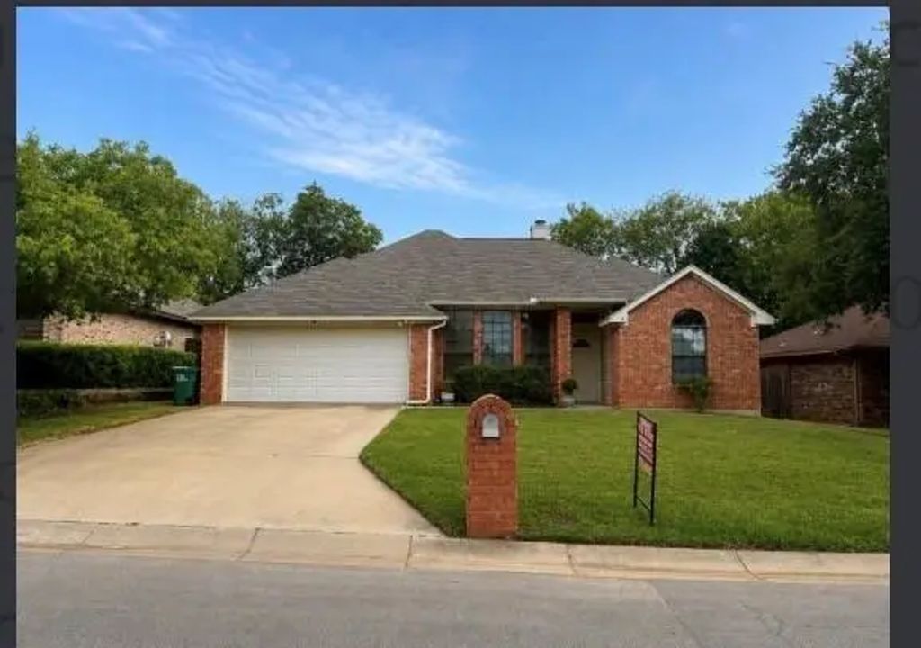 1109 Brittany Drive, Denton