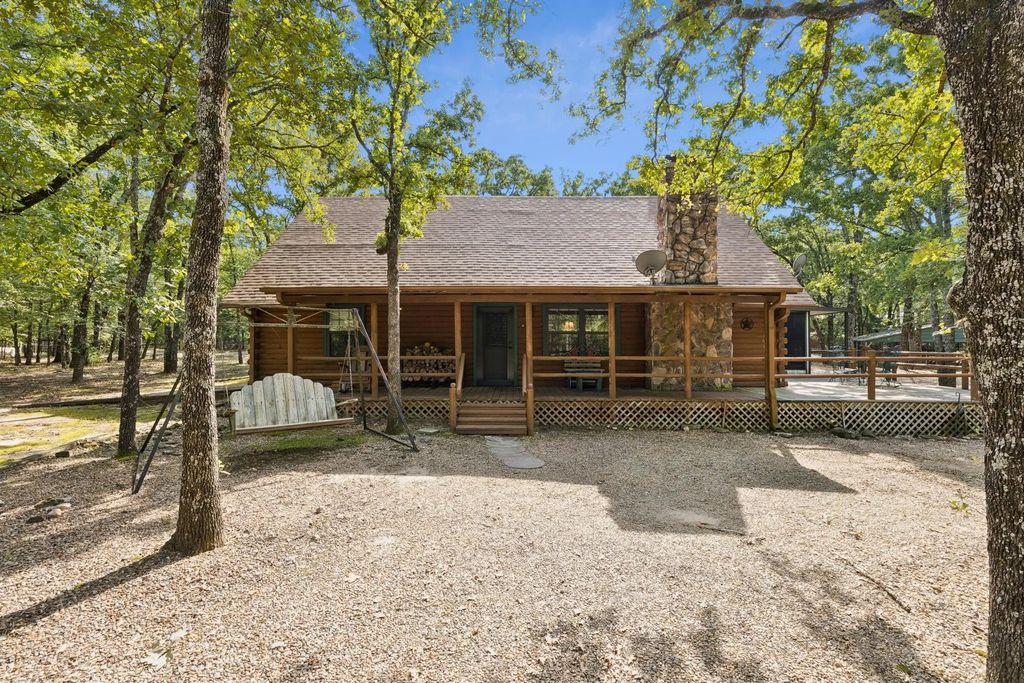 9972 County Road 2434, Terrell