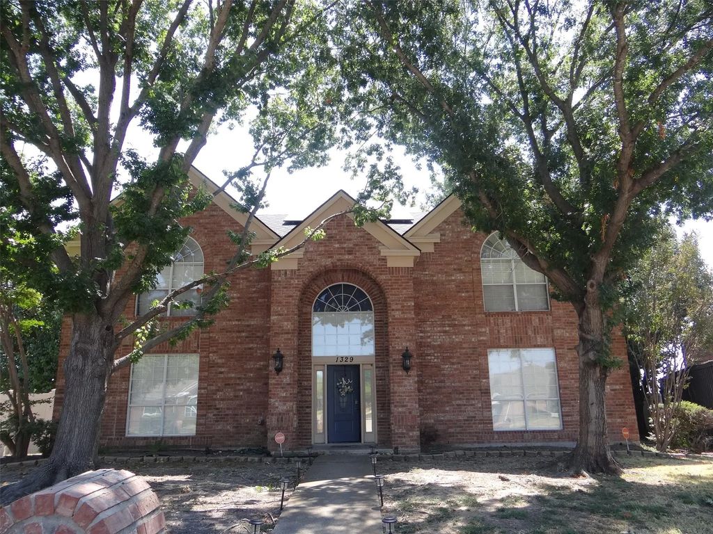 1329 Woodthorpe Drive, Mesquite