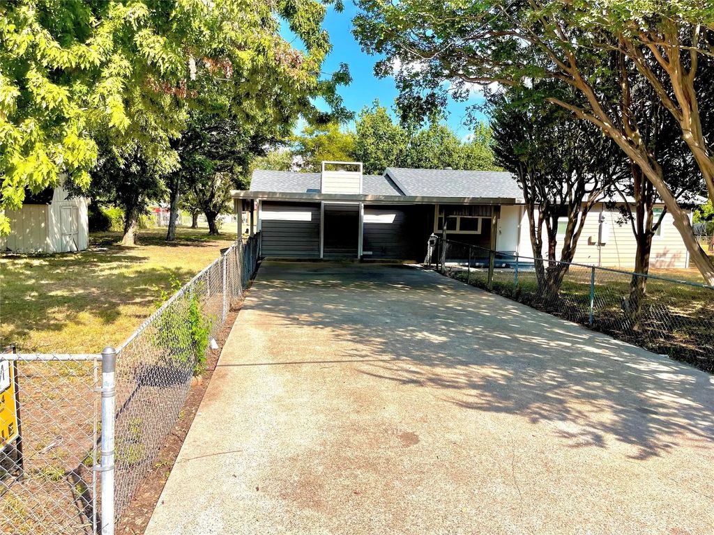 1210 Troy Road, Wylie