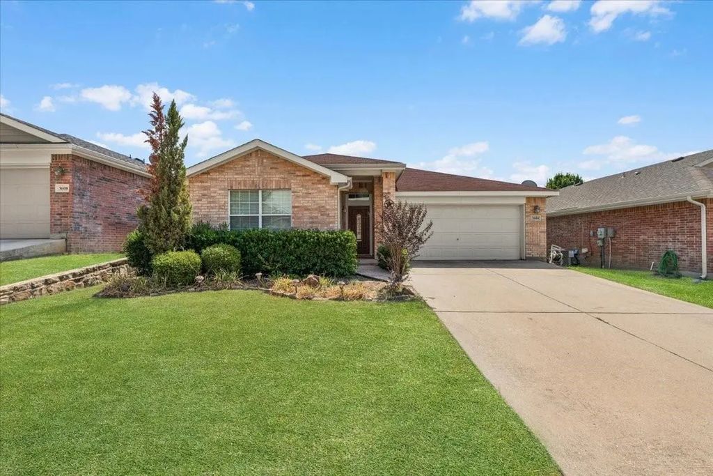 3604 Black Ranch Court, Fort Worth